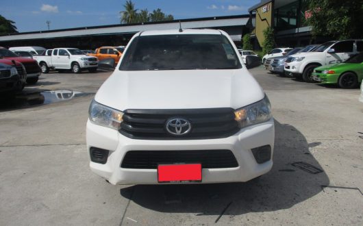 2015 – REVO 2WD 2.4J MT STANDARD WHITE – 8631
