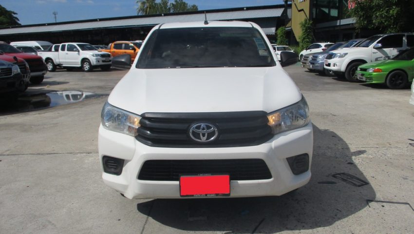 2015 – REVO 2WD 2.4J MT STANDARD WHITE – 8631