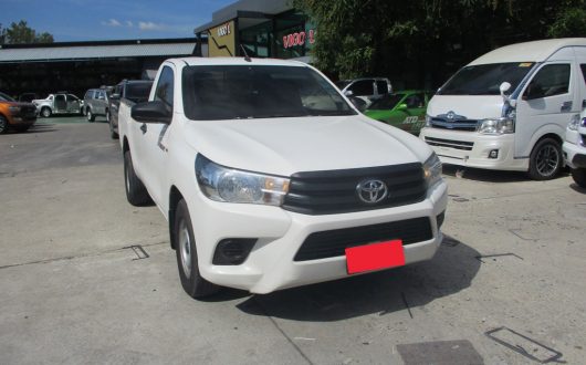 2015 – REVO 2WD 2.4J MT STANDARD WHITE – 8631
