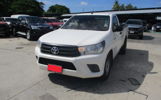 2015 – REVO 2WD 2.4J MT STANDARD WHITE – 8631