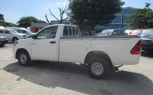 2015 – REVO 2WD 2.4J MT STANDARD WHITE – 8631