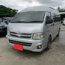 2012 – TOYOTA 2WD 2.5 MT COMMUTER SILVER – 3706